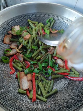 豇豆回锅肉的做法步骤：12