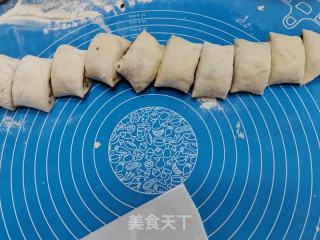 麻酱花卷的做法步骤：6