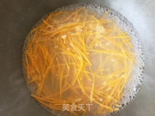 娃娃菜胡萝卜拌粉丝的做法步骤：5
