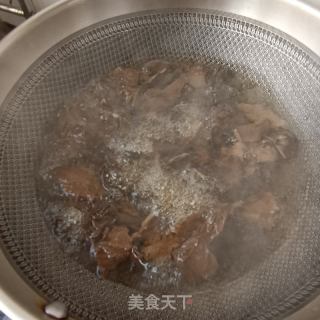 白玉菇松蘑回锅肉的做法步骤：5