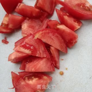 肉汤番茄蛋汤的做法步骤：2