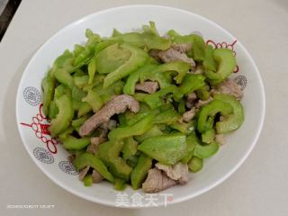 苦瓜炒肉的做法