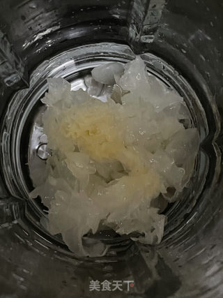 银耳玉米汁的做法步骤：3