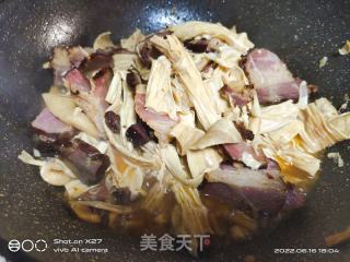 腊肉炒腐竹的做法步骤：8