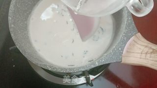 红豆烧仙草奶茶的做法步骤：6