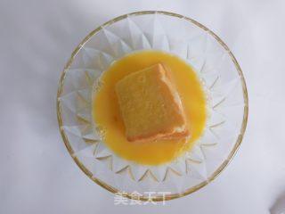 酸奶西多士的做法步骤：6