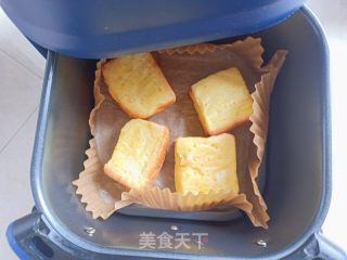 酸奶西多士的做法步骤：9