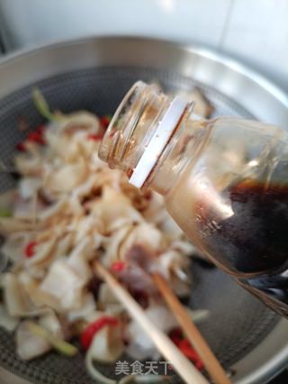 回锅肉炒笋干的做法步骤：11