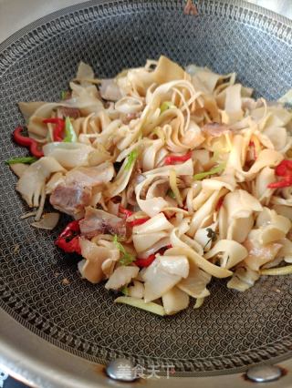 回锅肉炒笋干的做法步骤：13