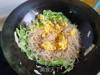 四季豆鸡蛋炒米面的做法步骤：7
