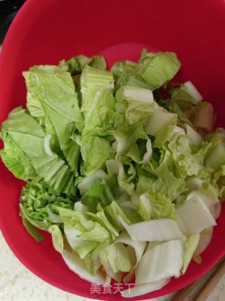 小白菜炒鸡蛋的做法步骤：2