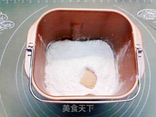椰蓉奶香小餐包的做法步骤：2