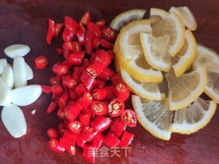 酸辣柠檬鸡爪的做法步骤：6