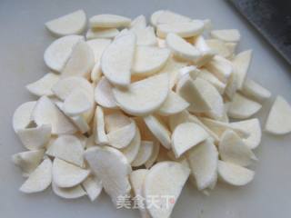 咸菜圆蛤炒茭白的做法步骤：3