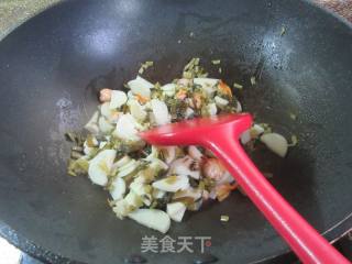 咸菜圆蛤炒茭白的做法步骤：10