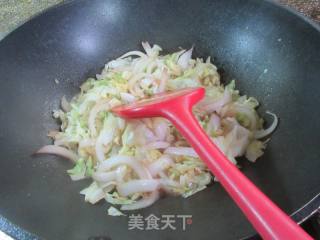 洋葱炒牛心菜的做法步骤：11