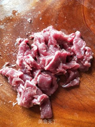 牛肉滑蛋的做法步骤：2