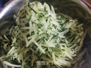 黄瓜鸡蛋水饺的做法步骤：3