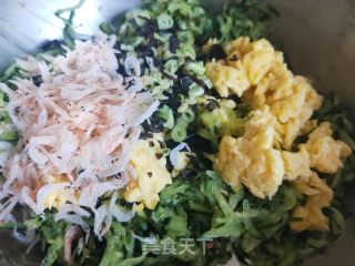 黄瓜鸡蛋水饺的做法步骤：9