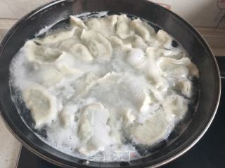 猪肉韭菜三鲜水饺的做法步骤：14