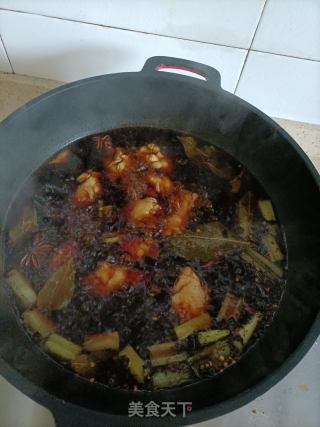 卤鸡翅根的做法步骤：7