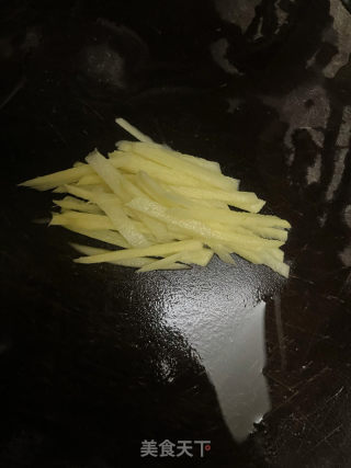 剥皮鱼蟹粥的做法步骤：2