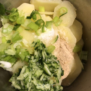 土豆泥饭团的做法步骤：6