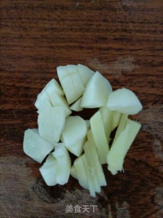 清炒西兰花的做法步骤：2