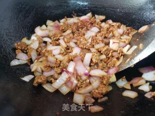 洋葱丁炒肉末的做法步骤：3
