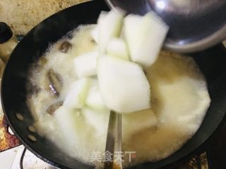 鲫鱼冬瓜汤的做法步骤：7