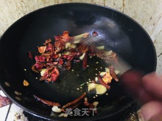 香酥鲫鱼的做法步骤：5