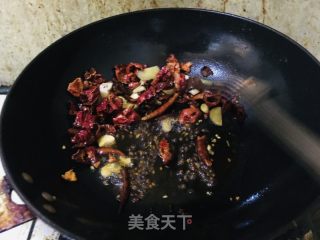 香酥鲫鱼的做法步骤：6