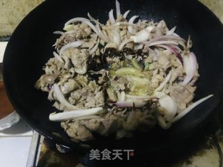 圆葱爆羊肉的做法步骤：7