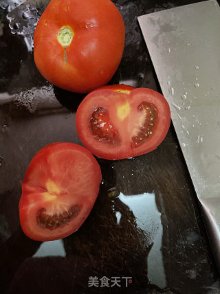 番茄酸菜炒牛肉的做法步骤：4