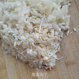 金针菇肉沫汤的做法步骤：2
