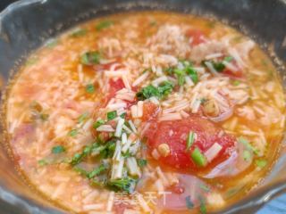 金针菇肉沫汤的做法步骤：14