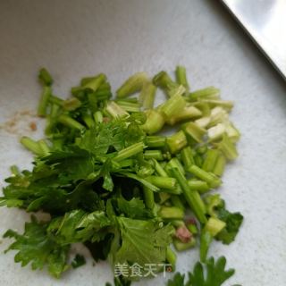 酱牛肉拌黄瓜的做法步骤：3