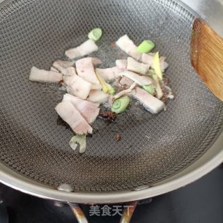 回锅肉焖红豆角的做法步骤：6