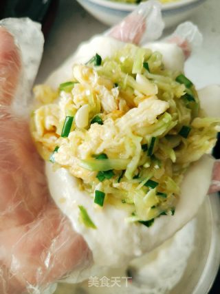 西葫芦鸡蛋馅饼的做法步骤：22