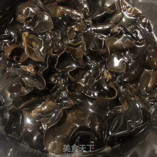蒜苔炒肉的做法步骤：4