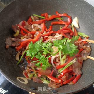红椒炒牛蹄筋的做法步骤：8