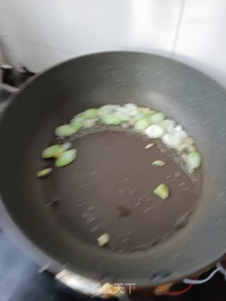 茄子炒虾仁的做法步骤：5