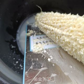 鲜玉米粥的做法步骤：2