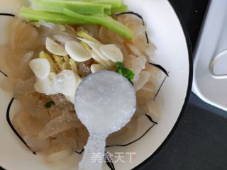 凉拌海蜇丝的做法步骤：3