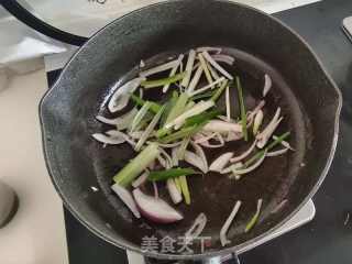 不用专门炸葱油的葱油玉米面的做法步骤：6