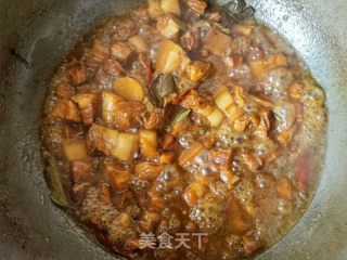 啤酒炖五花肉的做法步骤：17