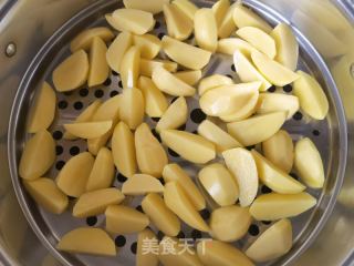 孜然麻辣小土豆的做法步骤：3