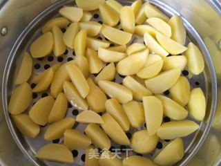 孜然麻辣小土豆的做法步骤：5