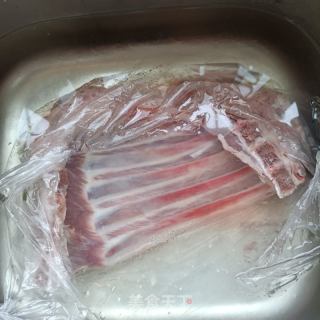 红烧羊排的做法步骤：1