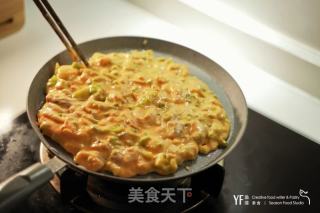 韩式海鲜泡菜饼的做法步骤：5